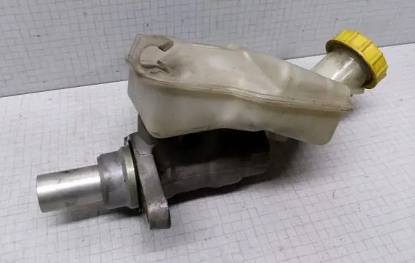 Ford Fiesta Master brake cylinder 03350884931