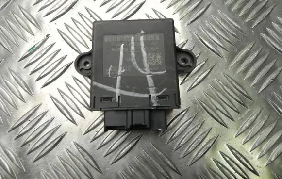 Ford Fusion Door control unit/module DG9T14B534AJ G2194