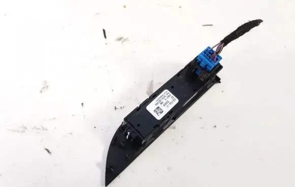 BMW 1 F20 F21 ESP (stability program) switch 939170401 16598710