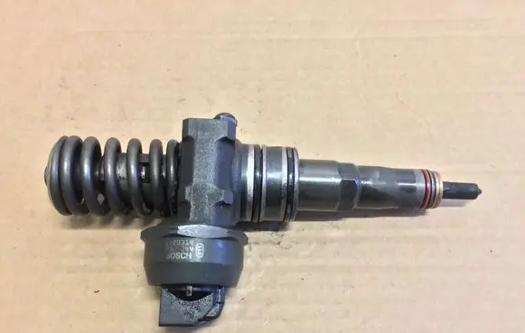 Audi A4 S4 B7 8E 8H Fuel injector 038130073BP 0414720314
