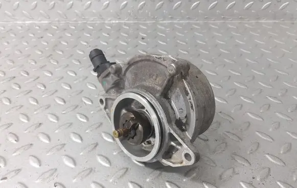 Volkswagen Phaeton Vacuum pump 057145100AE