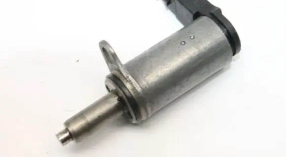Audi A4 S4 B8 8K Turbo solenoid valve 06H103697B