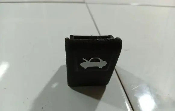 KIA Sportage Engine bonnet (hood) release handle 