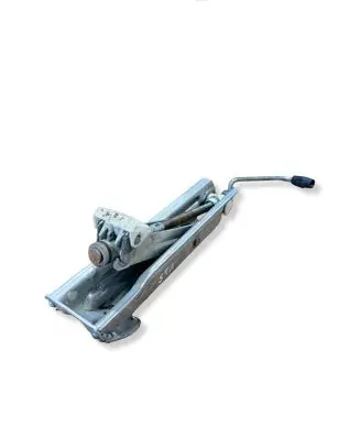 Mercedes-Benz E W211 Lift Jack A2115830115