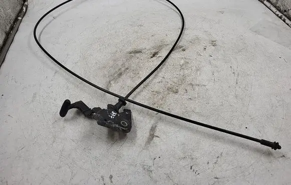 Audi A4 S4 B5 8D Engine bonnet/hood lock release cable 