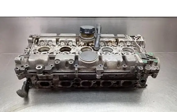 Volvo S60 Engine head 1001837