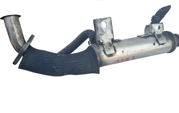 Opel Vectra C EGR valve cooler 55210701