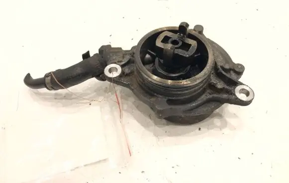 BMW 1 E81 E87 Vacuum pump