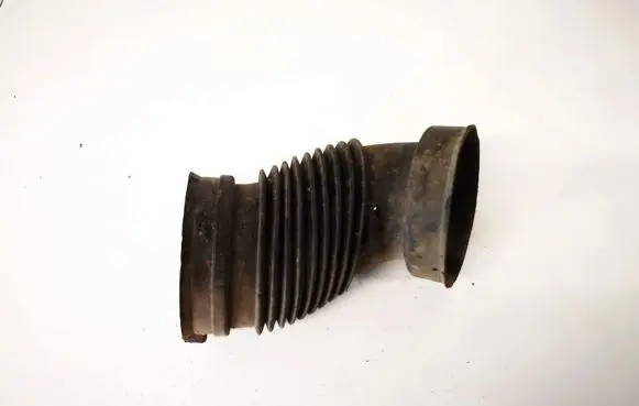 Opel Zafira B Air intake hose/pipe 55561295