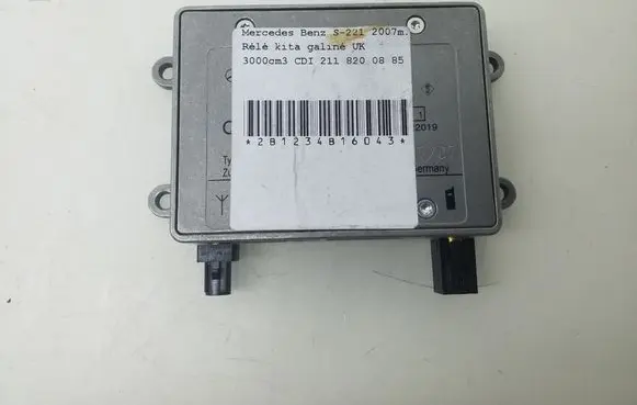 Mercedes-Benz S W221 Aerial antenna amplifier A2118200885