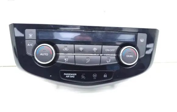 Nissan X-Trail T32 Climate control unit 275004EA0A X887035P