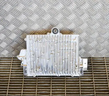 Tesla Model 3 Air suspension control unit module (rear) 111818283 111248500A