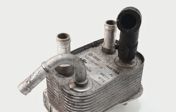 Volkswagen Touareg I Fuel cooler (radiator) 7L6203491D