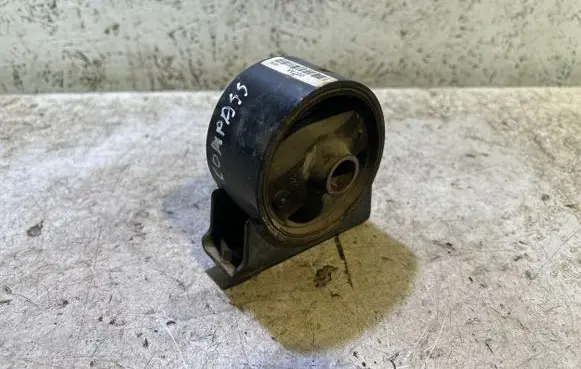 Jeep Compass Engine mount bracket