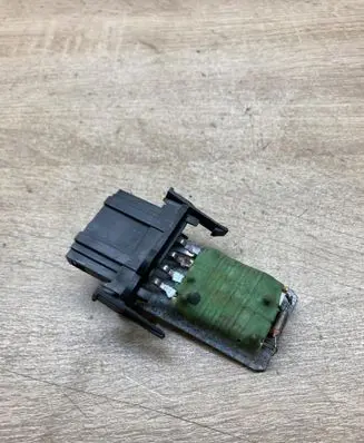 Volkswagen Golf III Heater blower motor/fan resistor 1H0959263 3131090055