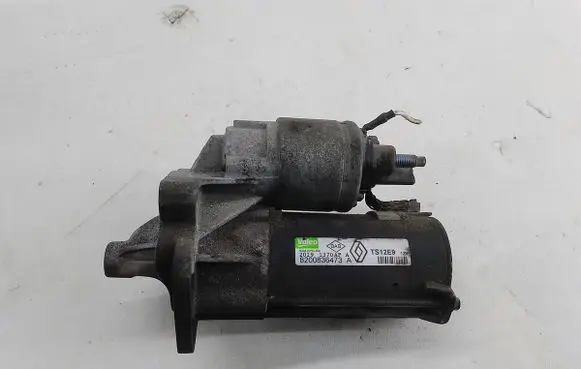 Renault Clio III Starter motor 8200836473