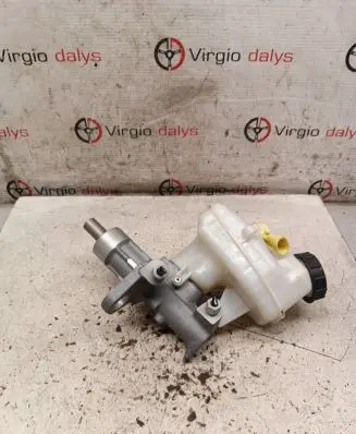 Master brake cylinder