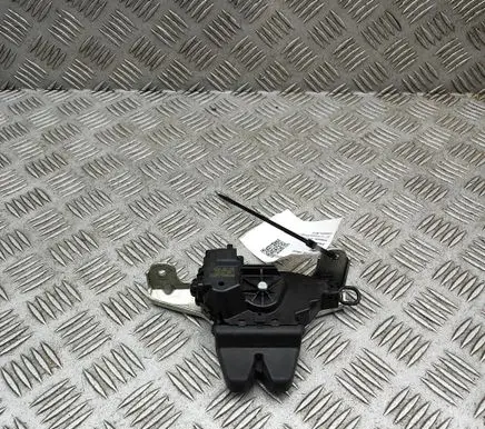 Mercedes-Benz E W238 Tailgate/trunk/boot lock/catch/latch A2057500600