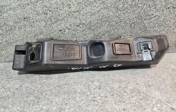 KIA Optima Front bumper mounting bracket 865142T000