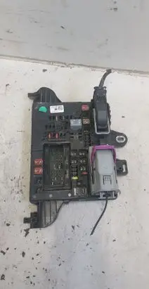 Opel Insignia A Fuse box set 1327731801