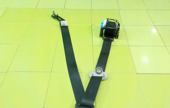 Mazda CX-5 Front seatbelt TKAH2EH939 BEZPIECZENSTWA