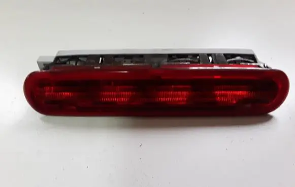 Fiat Doblo Third/center stoplight E240037