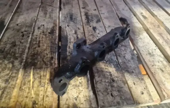 Ford Focus C-MAX Exhaust manifold