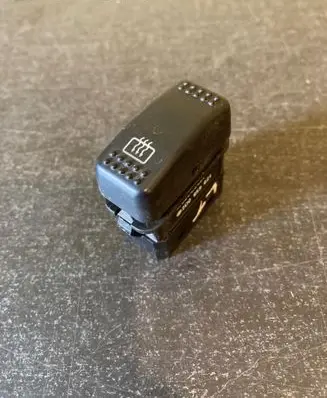 Mercedes-Benz Sprinter W901 W902 W903 W904 Windscreen/window heater switch 32048401 2D0959621