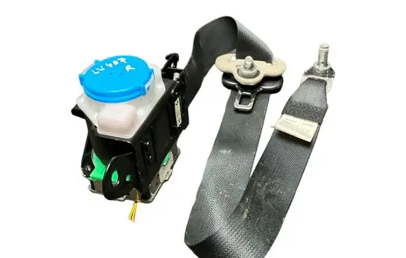 Mazda 6 Front seatbelt 1071042 0539068