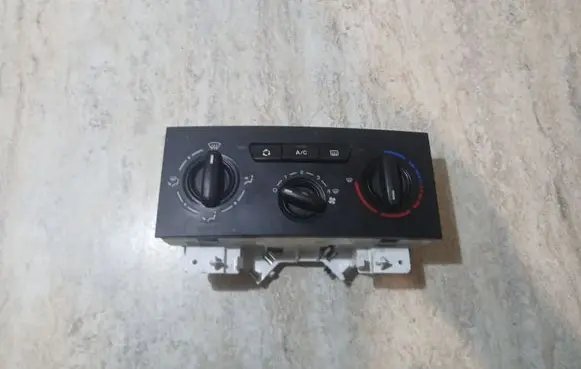Citroen Berlingo Climate control unit 9676532480