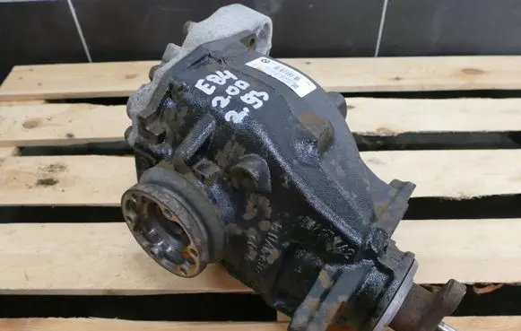 BMW X1 E84 Rear differential 7615390