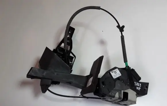 Ford Kuga II Front door lock BM5AA21813DF