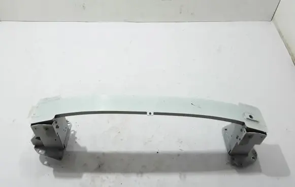 Volvo XC40 Front bumper cross member 32216756