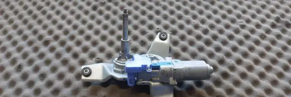 Honda FR-V Rear window wiper motor 33845D