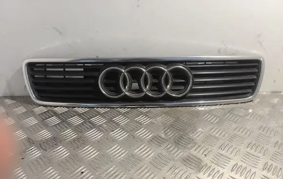 Audi A4 S4 B5 8D Front grill 8D0853651K