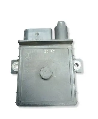 Mercedes-Benz R W251 Glow plug pre-heat relay A6421532079