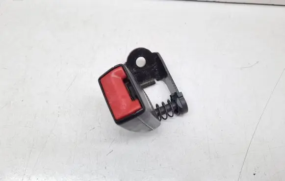 BMW 5 E60 E61 Rear seatbelt buckle 7059771