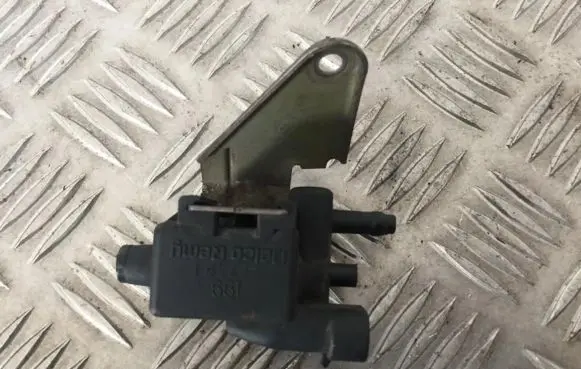 Renault Megane I Turbo solenoid valve
