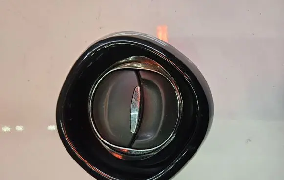 Renault Trafic III (X82) Other interior part 687606325R