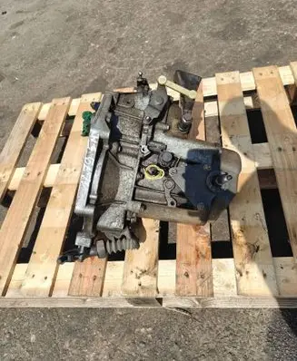 Peugeot 307 Manual 5 speed gearbox 20291511