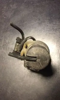 BMW 3 E36 Vacuum air tank 1734578
