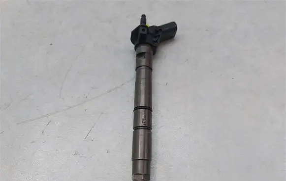 Audi A6 S6 C6 4F Fuel injector 059130277AC