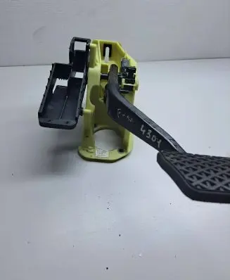 BMW 5 F10 F11 Brake pedal 4010989a 13295213