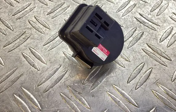 Lexus LS 460 - 600H Other devices 8924130041 1943003041
