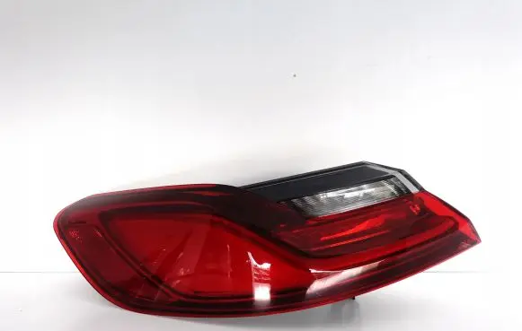 BMW 8 G14 Rear/tail lights 7445771