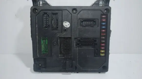 Ford Galaxy Fuse module 7M3962258F