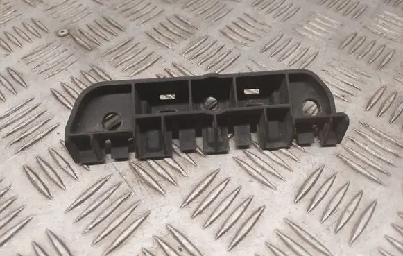 Audi A7 S7 4G Fender mounting bracket 4G8853921A