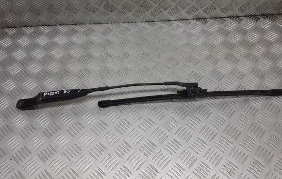 Volkswagen PASSAT B5 Front wiper blade arm