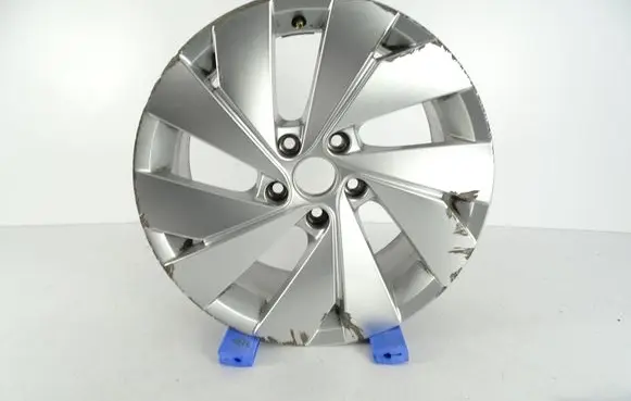 Volkswagen Golf VIII Original wheel cap 5H0601025C