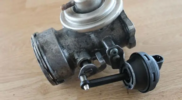 Volkswagen Sharan EGR valve 038129637L